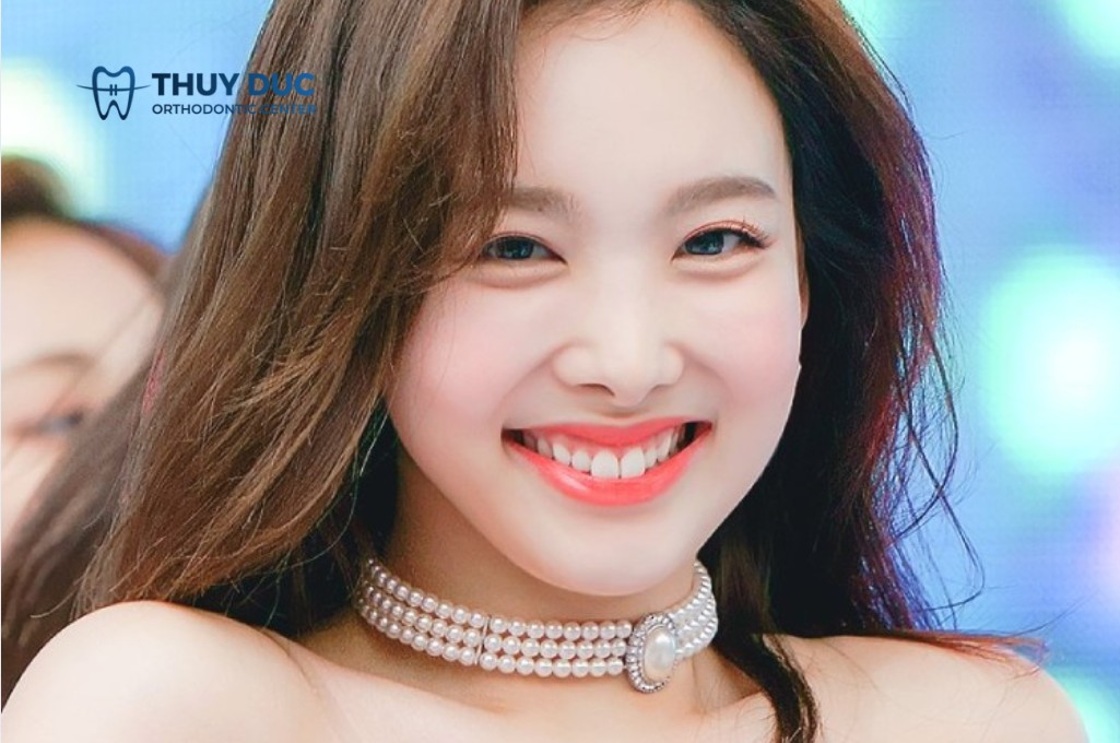 Răng thỏ đẹp 1