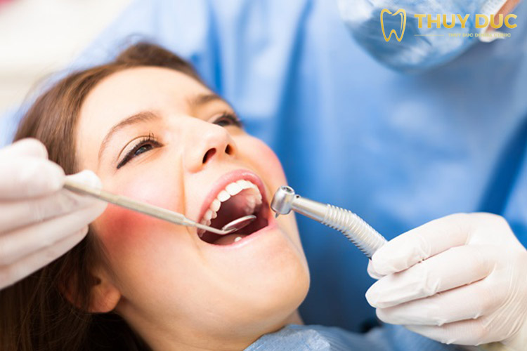 Quá trình nhổ răng số 7 chuẩn y khoa 1