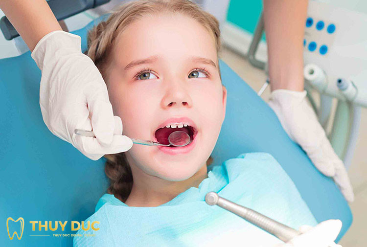 Cách trị sâu răng cho trẻ tại nha khoa 1