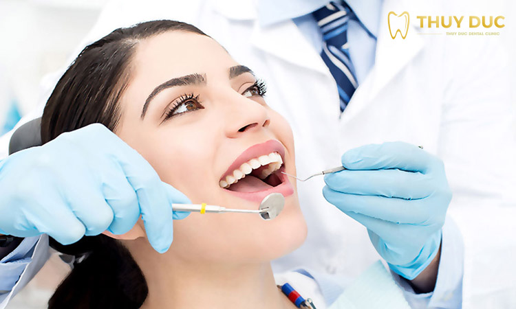 Quá trình điều trị răng sâu nặng bọc răng sứ thực hiện ra sao? 1