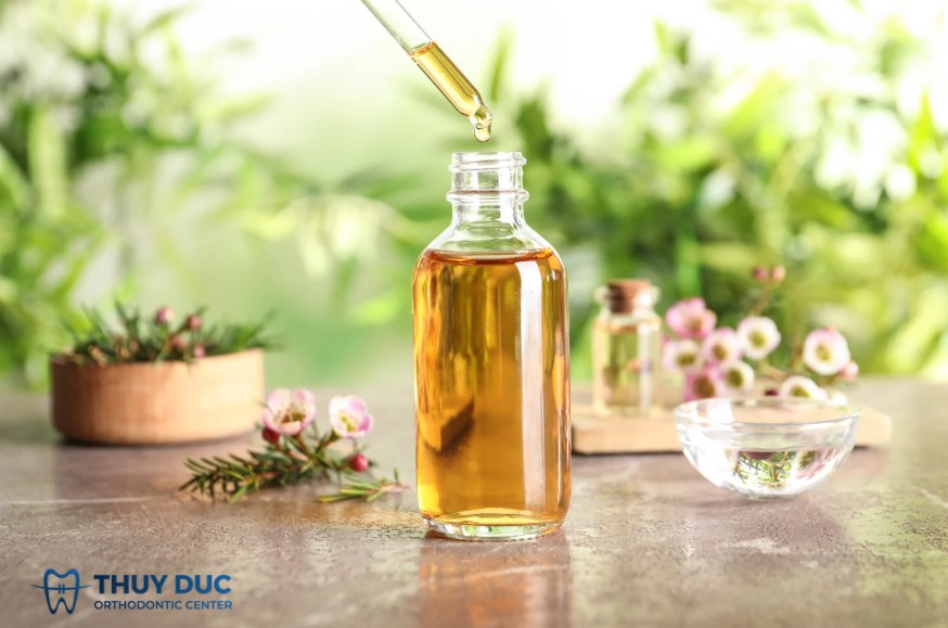 Cách trị áp xe răng tinh dầu tràm trà 1