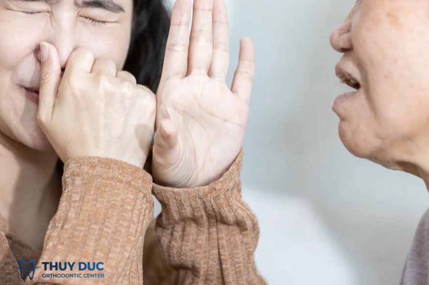 1. Dấu hiệu và cách nhận biết bệnh hôi miệng 1