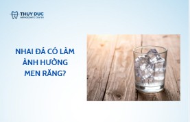Thường xuyên nhai đá lạnh có làm hỏng men răng không?