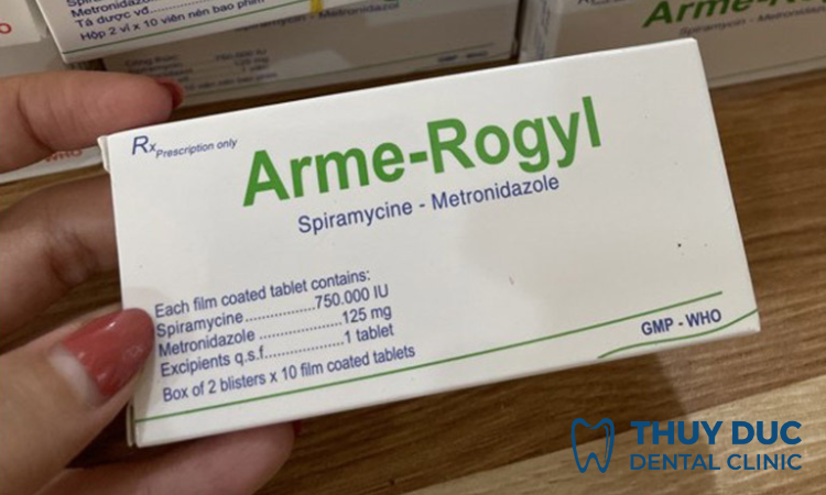 Thuốc trị viêm lợi Arme Rogyl 1