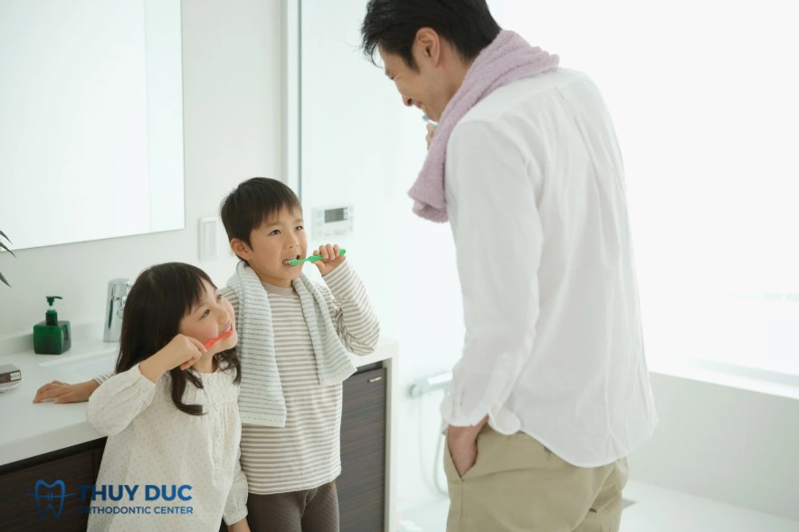 Ngăn ngừa chân răng nổi cục trắng 1