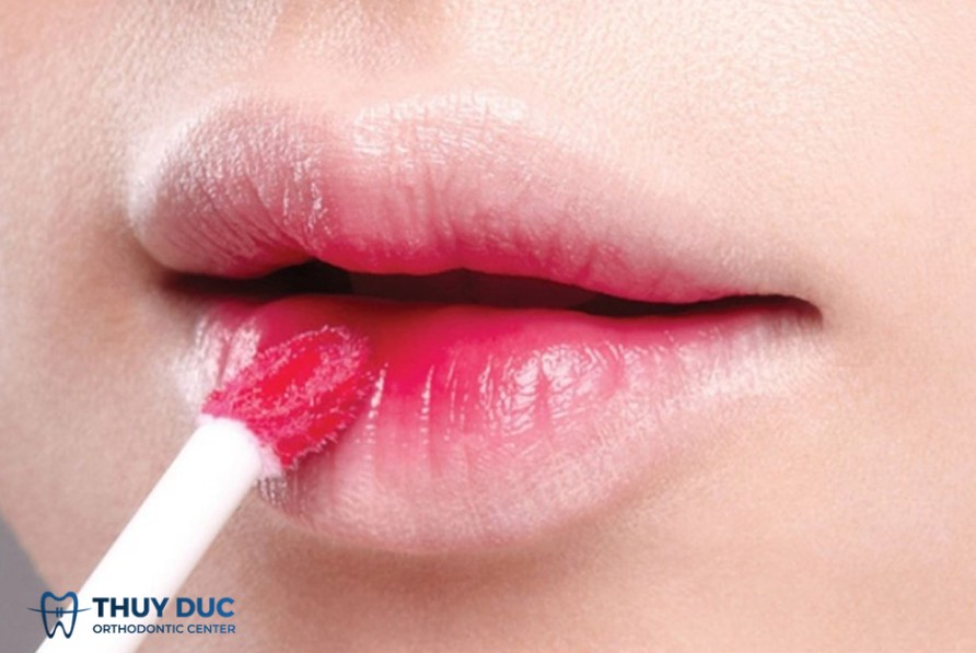 Makeup môi 1 Makeup môi 1