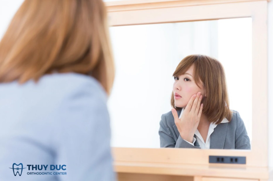 Biến chứng về thẩm mỹ khuôn mặt 1