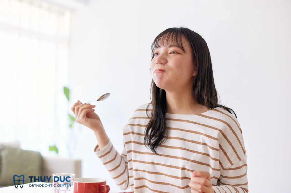 3.1. Do ăn uống hoặc nói chuyện không cẩn thận 1 3.1. Do ăn uống hoặc nói chuyện không cẩn thận 1