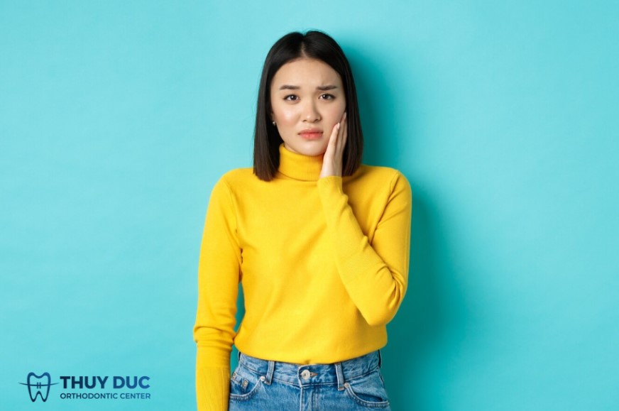 Cách chăm sóc răng miệng sau khi cấy ghép răng implant 1