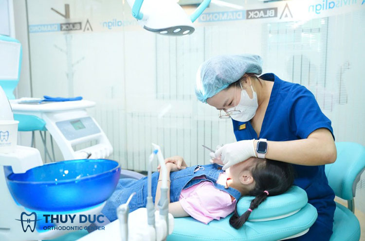 Điều trị viêm lợi cho trẻ tại phòng khám nha khoa 1