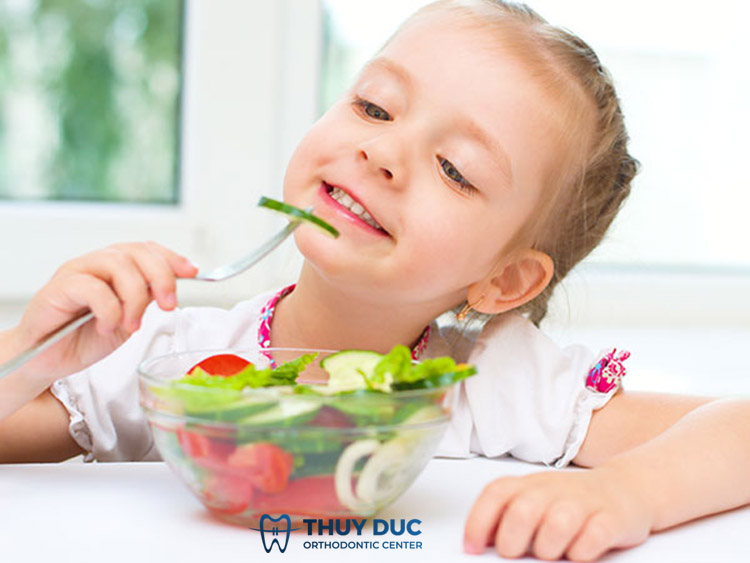Hướng dẫn cách chăm sóc răng miệng cho trẻ tại nhà 3