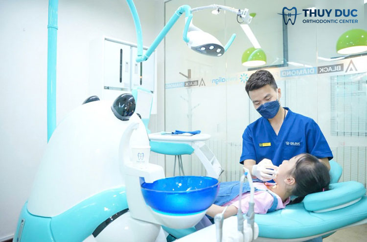 Chia sẻ kinh nghiệm khi đưa trẻ đi khám răng 1