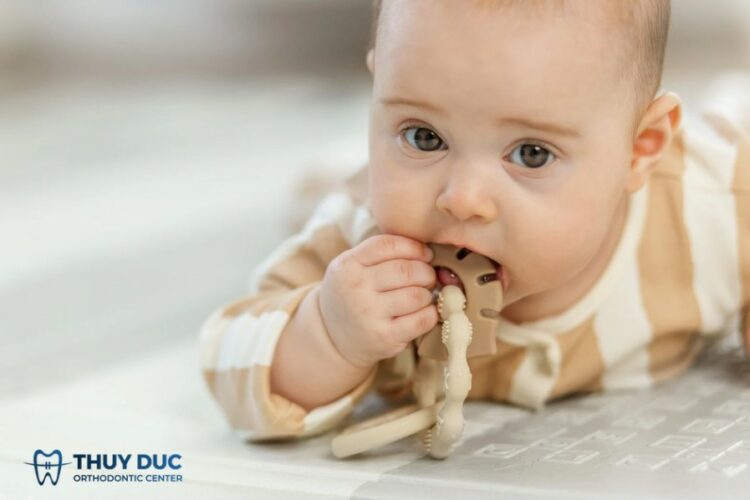 3. Mọc lẻ 1 răng: khác biệt sinh lý hay bất thường? 1