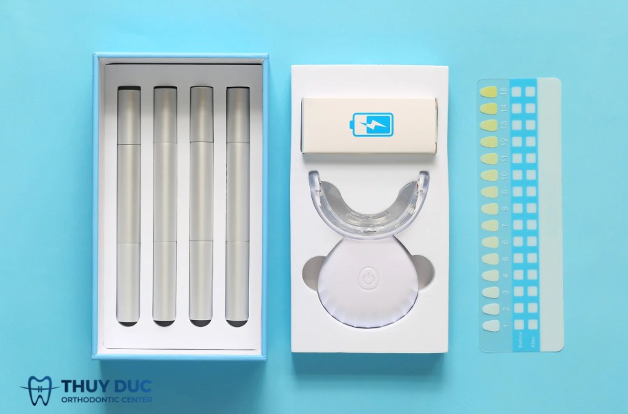 2. Bộ kit làm trắng răng tại nhà 1 2. Bộ kit làm trắng răng tại nhà 1