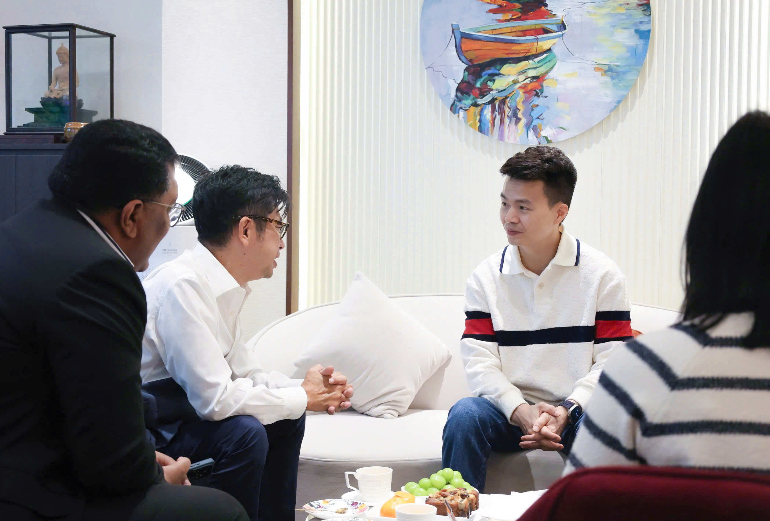 Nha khoa Thuý Đức vinh dự đón tiếp Mr. Takashi – Phó Chủ tịch & Giám đốc Điều hành của Align Technology phụ trách khu vực Đông Nam Á, Nhật Bản, Ấn Độ 3