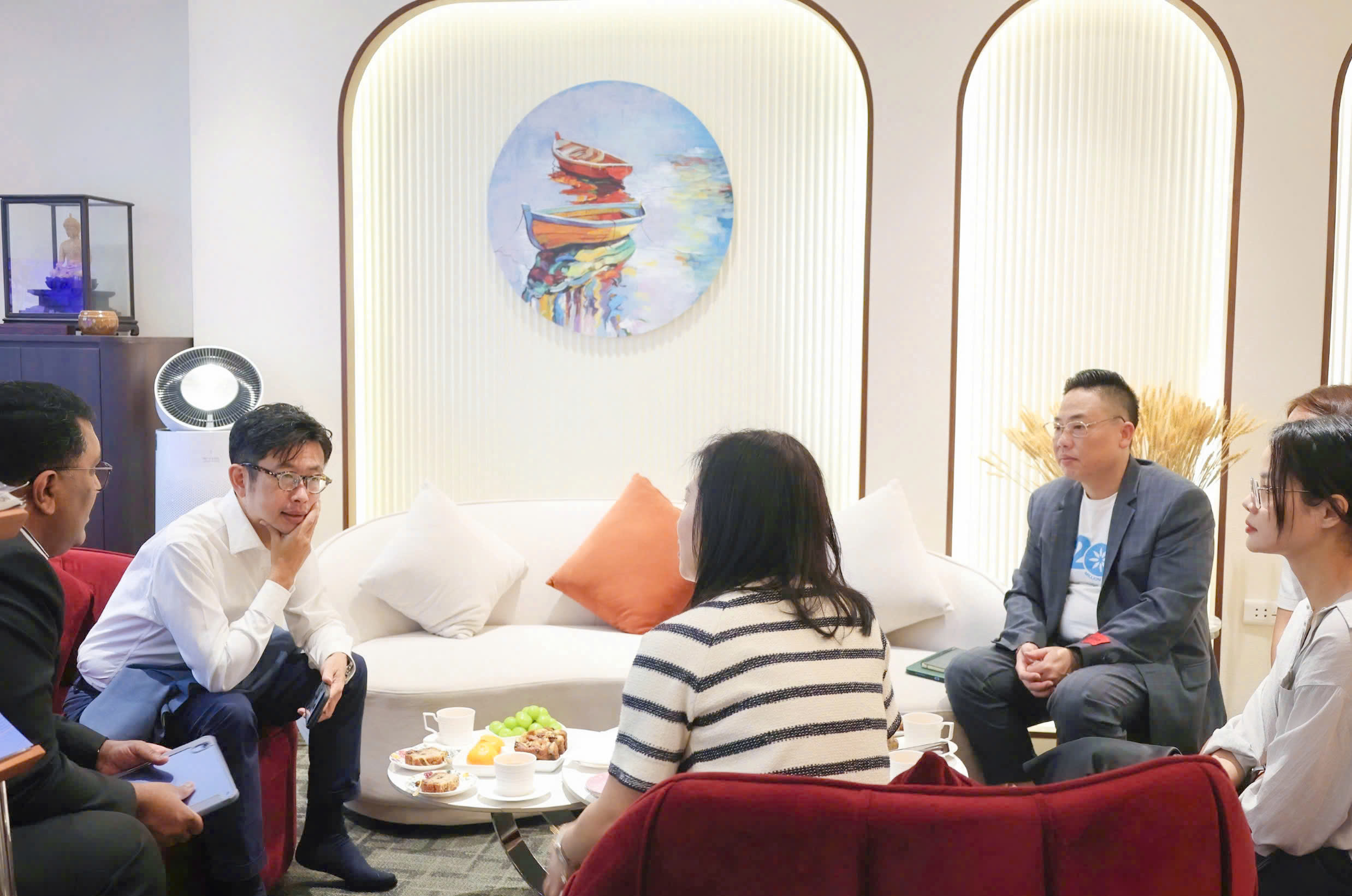 Nha khoa Thuý Đức vinh dự đón tiếp Mr. Takashi – Phó Chủ tịch & Giám đốc Điều hành của Align Technology phụ trách khu vực Đông Nam Á, Nhật Bản, Ấn Độ 4