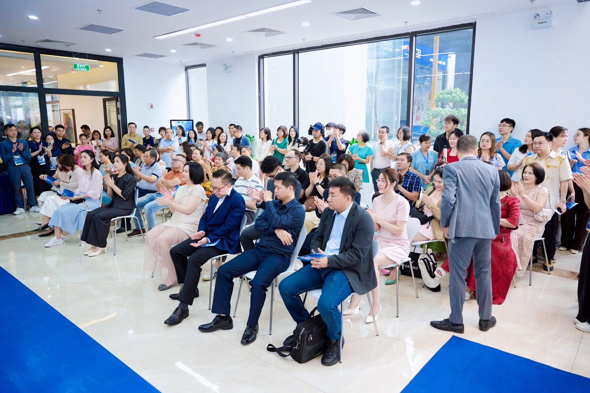 KHAI AN: VIẾT TIẾP CHƯƠNG MỚI CHO NỤ CƯỜI TỰ TẠI 1